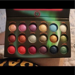 BH Cosmetics Aurora Lights Eyeshadow Palette
